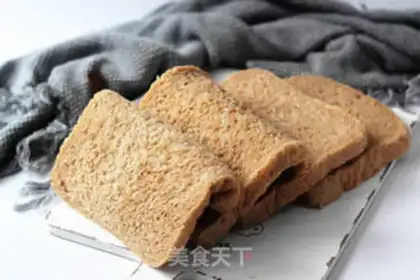 Make A tuna celery sandwich step 4