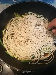 Make Garlic noodles step 5
