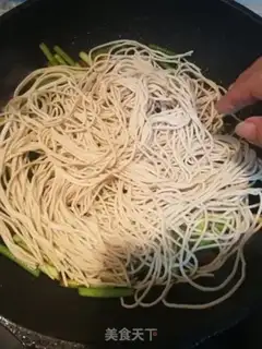 Make Garlic noodles step 6