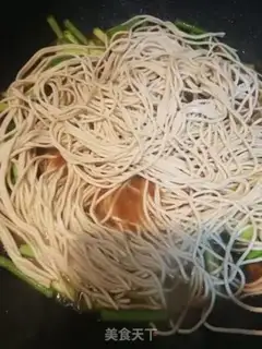 Make Garlic noodles step 7