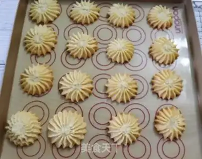 Make Sunflower cookies step 12