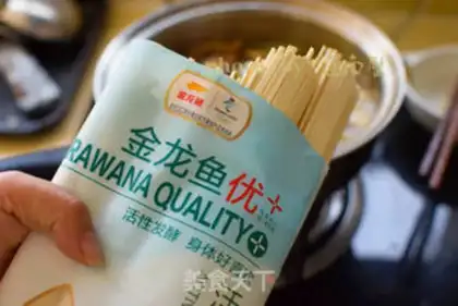 Make Onion noodles step 8