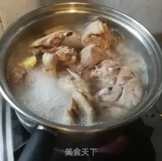 Make Pork soup step 1