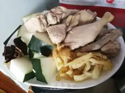 Make Pork soup step 2