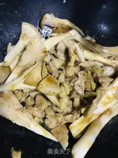 Make Chicken Legs and Piggy Sphinx step 10