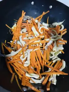 Make Carrots fried the pig step 5