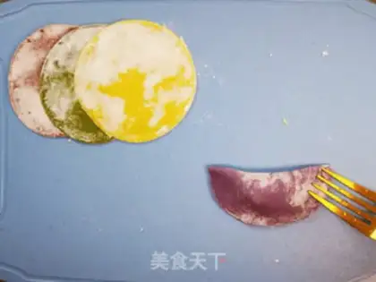 Make Skinned banana pie step 5
