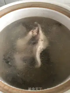 Make Smelt black fish soup step 3