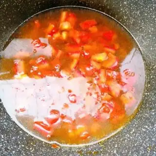 Make Tomato tofu egg soup step 4