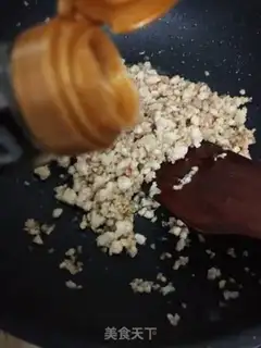 Make Celery fried meat step 2