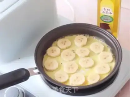 Make Banana omelet step 6