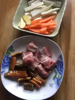 Make Yellow rib soup step 0