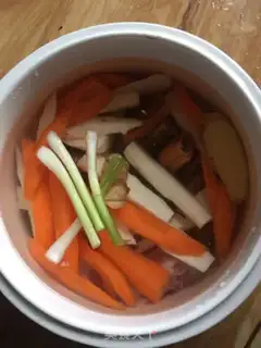 Make Yellow rib soup step 1