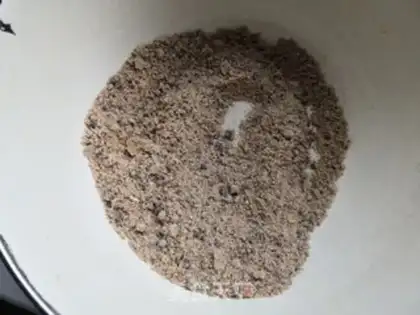 Make Whole wheat sugar triangle step 5