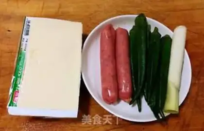 Make Autumn sausage tofu step 0