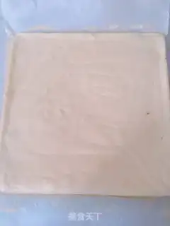 Make Strawberry roll step 8