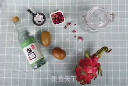 Make Fruity vinegar step 0