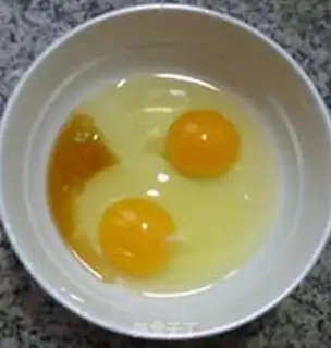 Make Snowball eggs, fried beans step 4