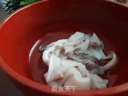 Make Garlic squid for cabbage step 1