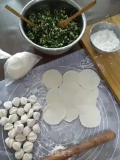 Make Cream eggs, mushroom shrimp dumplings step 11
