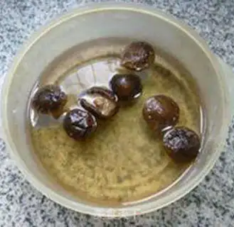 Make Egg cash mushrooms and fried beans step 0