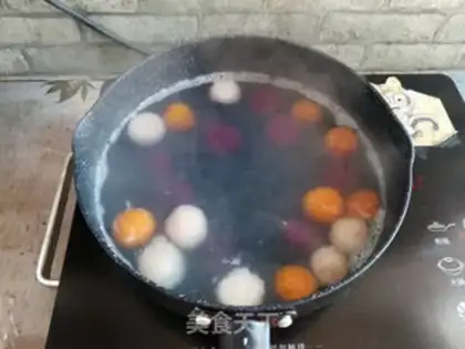 Make Three tacos of red beans step 6