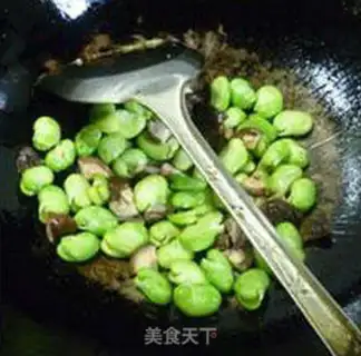 Make Egg cash mushrooms and fried beans step 8