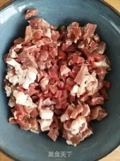 Make Garlic fried meat step 1