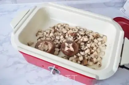 Make Spoon noodles step 5