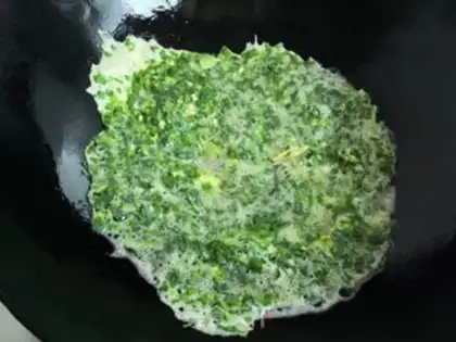 Make Fried goose eggs step 5