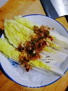 Make Garlic fan dolls step 9