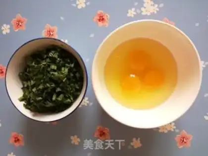 Make Mint fried eggs step 1