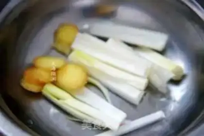 Make Sour stew pork step 3