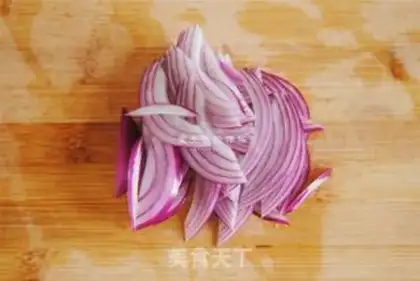 Make The onion mixed chicken step 5
