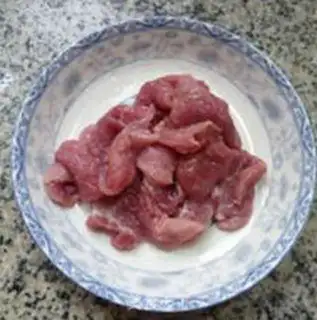 Make Skinned cheese and fried fans step 1