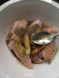 Make Black pepper on the wings step 1