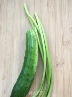 Make Pelican cucumber step 0