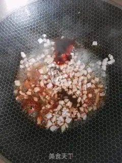 Make Cheese and ketchup rice step 1