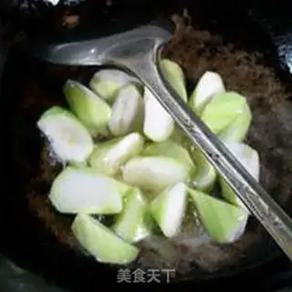 Make ♪ And the eggs and the bubbling night ♪ step 5