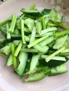 Make Pelican cucumber step 5