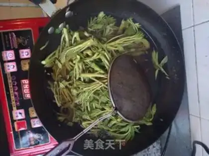 Make Fried eggs step 2