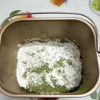 Make Make tea and bread step 0