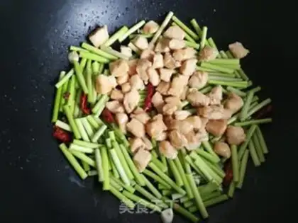 Make Garlic roller chicken step 11