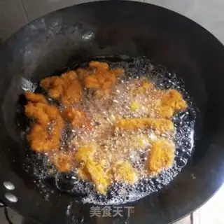 Make Spicy Orleans fried chicken leg step 6