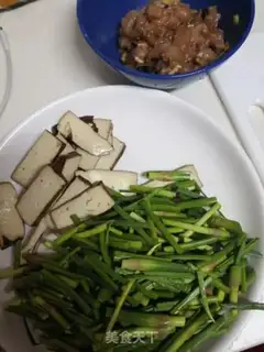 Make Garlic fried beans step 0