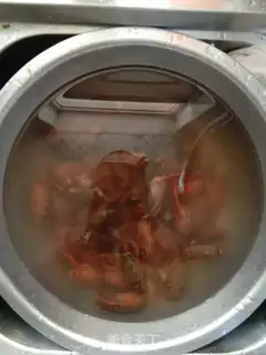 Make Spicy lobster step 0