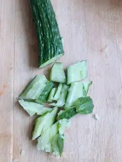 Make Sesame sauce and cucumber step 0