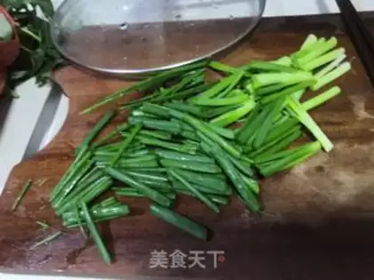 Make A short version of onion noodles step 1