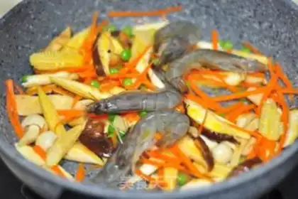 Make Curry noodles step 2