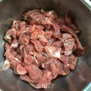 Make Homemade beefballs step 1